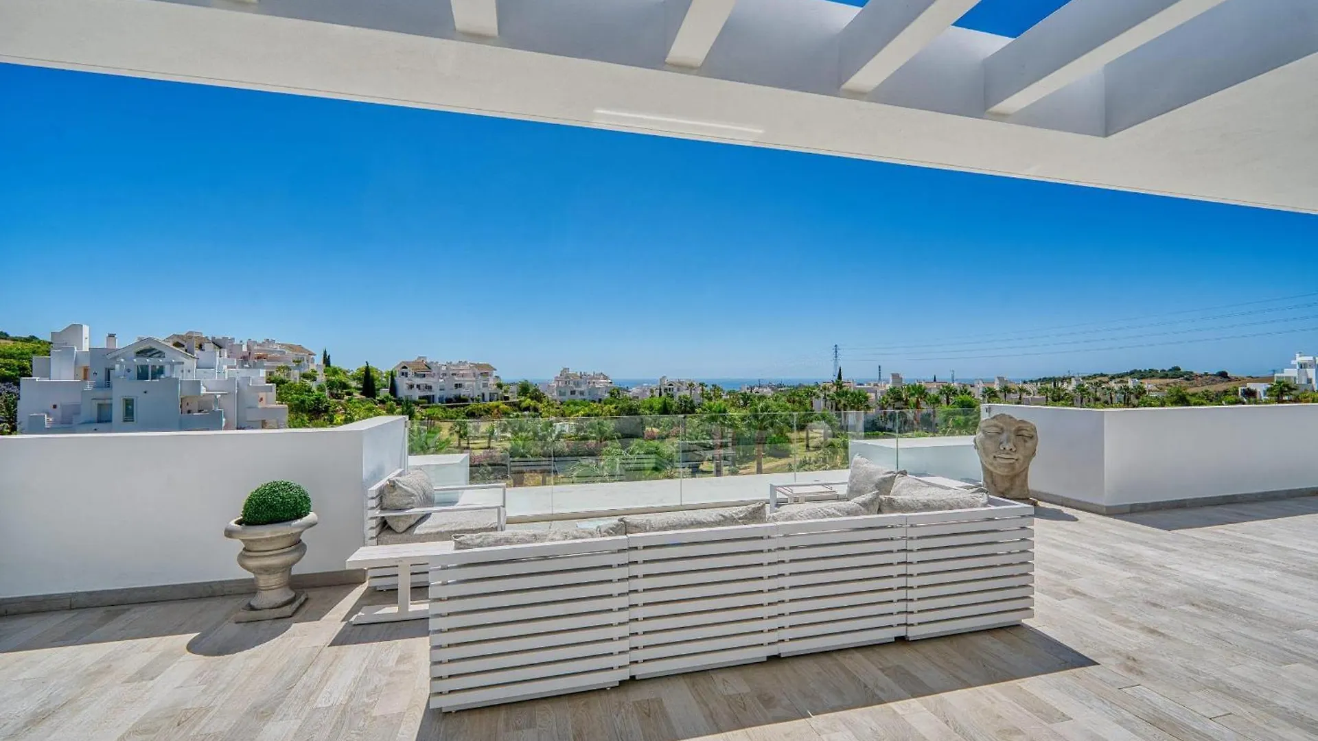 2288 New Modern Penthouse With Privat Pool Apartment Estepona Spain