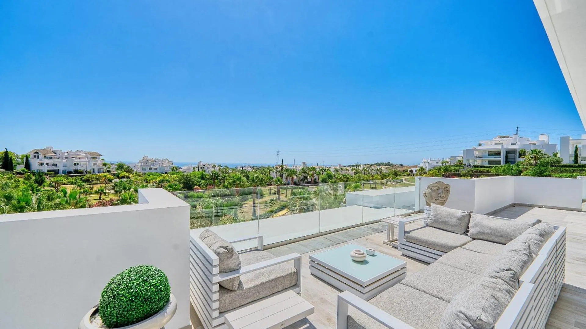 2288 New Modern Penthouse With Privat Pool Apartment Estepona Spain